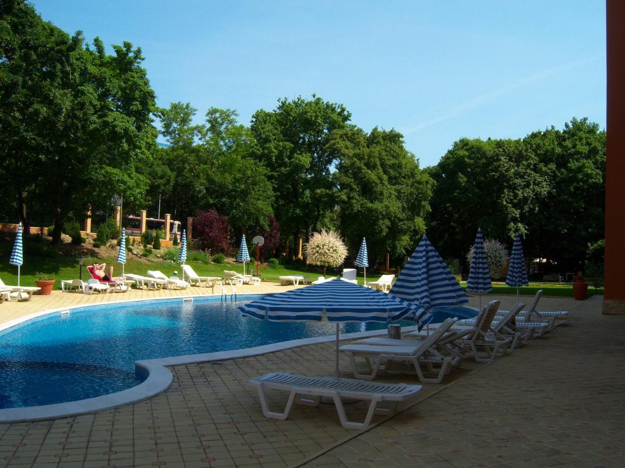 Sunrise Complex Apartments غولدن ساندز المظهر الخارجي الصورة